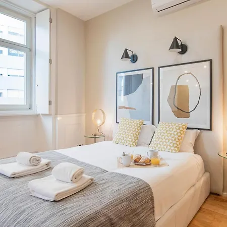 Cute & Bright Flat W/ Ac By Lovelystay Apartment *
